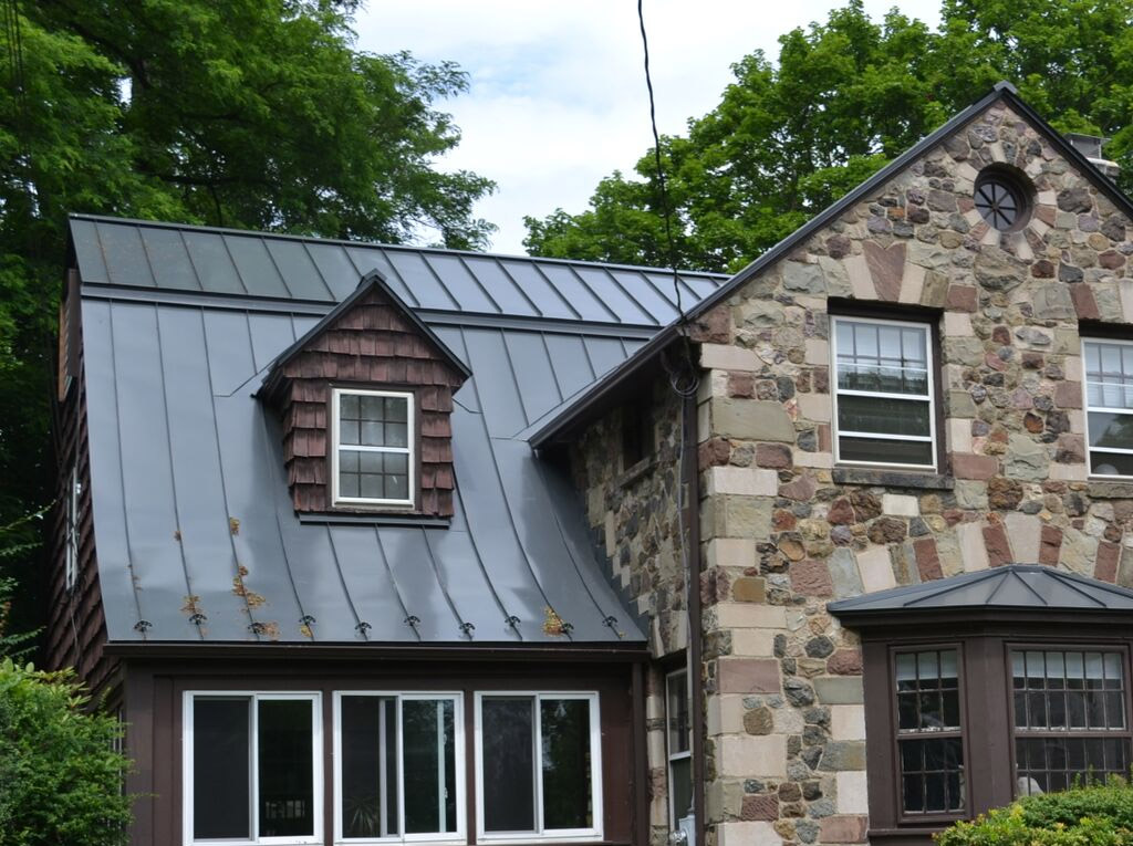 Metal Roof curved